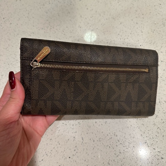 Michael kors wallet - Picture 6 of 8